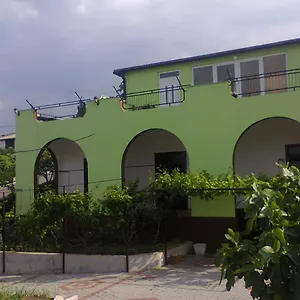 Apartment Ana Novi V. - Studio, Novi Vinodolski
