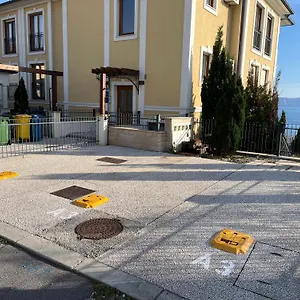 Apartment Grosszuegiges Direkt Am Mit Eigenem Pool - Povile, Novi Vinodolski