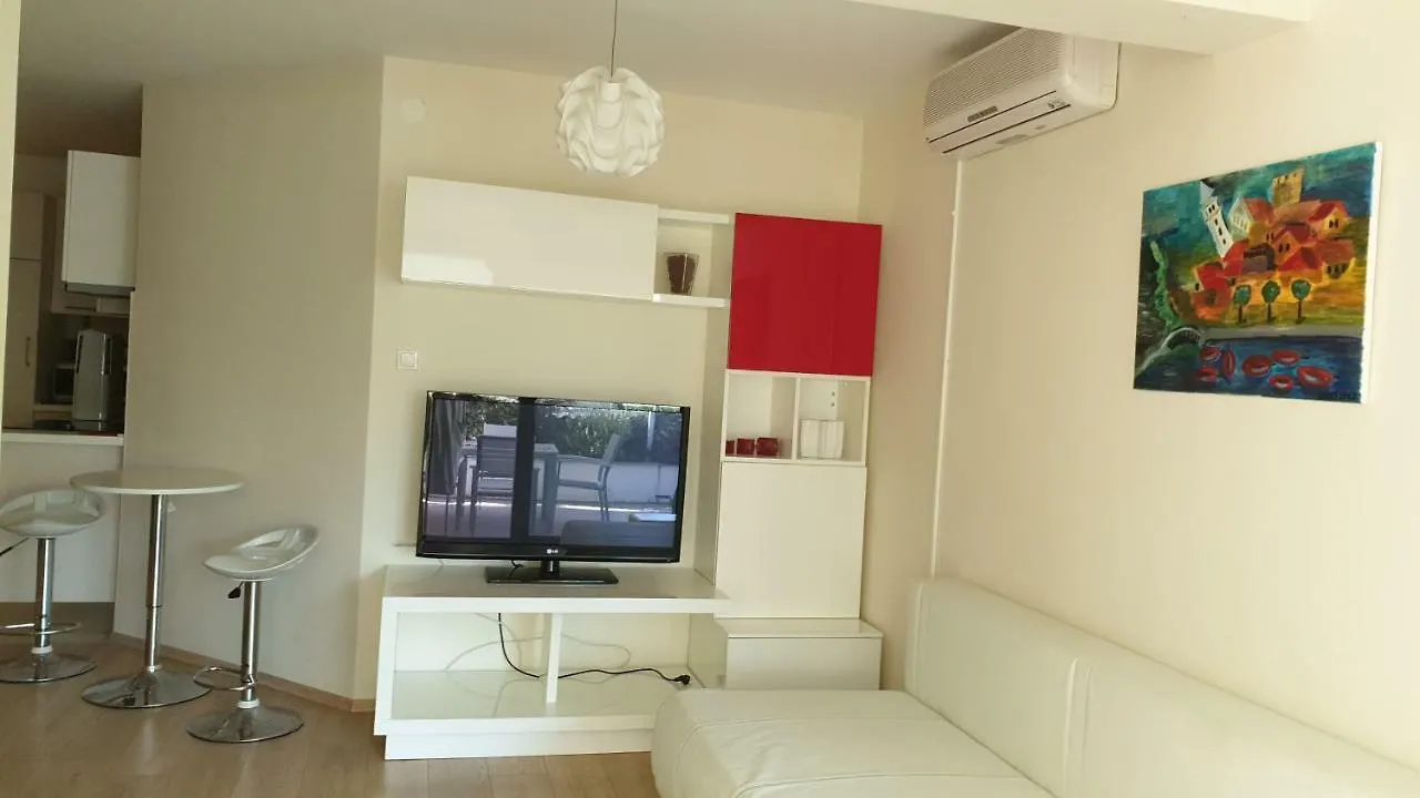 Apartment Mali Novi Vinodolski 0*,